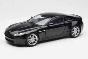 Aston Martin V8 Vantage Onyx Negro AUTOart 1:18 70202 Metal