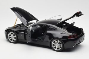 Aston Martin V8 Vantage Onyx Negro AUTOart 1:18 70202 Metal - imagen 5 de 8