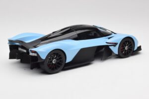 Aston Martin Valkyrie Racing Azul GT Spirit 1:18 GT915 Resina - imagen 2 de 6