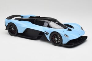 Aston Martin Valkyrie Racing Azul GT Spirit 1:18 GT915 Resina - imagen 4 de 6