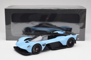 Aston Martin Valkyrie Racing Azul GT Spirit 1:18 GT915 Resina - imagen 6 de 6