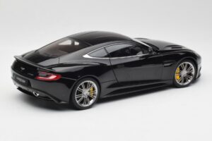 Aston Martin Vanquish Onyx Negro AUTOart 1:18 70247 Metal - imagen 3 de 8