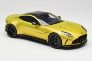 Aston Martin Vantage Cosmopolitan Yellow GT Spirit 1:18 GT514 Resina - imagen 4 de 6