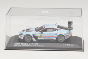 Aston Martin Vantage V12 GT3 #32 J. Stuck ADAC GT Masters 2012 Minichamps 1:43 437121332 Metal - imagen 4 de 5