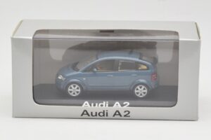 Audi A2 Blue Metallic Minichamps 1:43 20022200748005 Metal - imagen 4 de 4