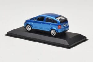 Audi A2 Light Blue Metallic Minichamps 1:43 AUDI007 Metal - imagen 3 de 4
