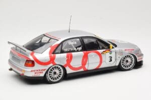 Audi A4 B5 #3 F. Biela DTM World Champion 1995 UT Models 1:18 39542 Metal - imagen 3 de 8
