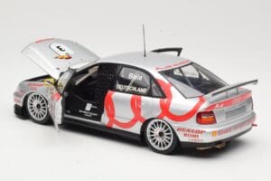 Audi A4 B5 #3 F. Biela DTM World Champion 1995 UT Models 1:18 39542 Metal - imagen 5 de 8