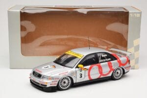 Audi A4 B5 #3 F. Biela DTM World Champion 1995 UT Models 1:18 39542 Metal - imagen 8 de 8