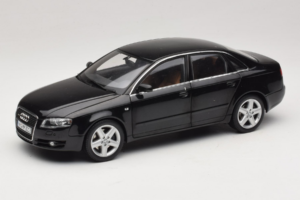 Audi A4 B6 3.2 Quattro Negro Minichamps 1:18 5010404125 Metal