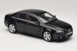 Audi A4 B6 3.2 Quattro Negro Minichamps 1:18 5010404125 Metal - imagen 6 de 8