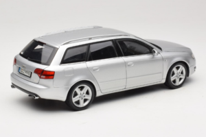 Audi A4 B7 3.2 Quattro Avant Plata Minichamps 1:18 5010404215 Metal - imagen 3 de 8