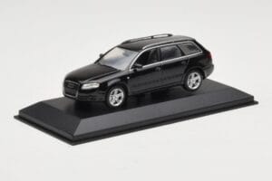 Audi A4 B7 Avant Negro Minichamps 1:43 AUDI008 Metal - imagen 2 de 3