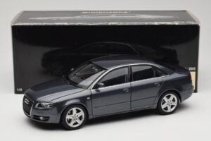 Audi A4 B7 Gris Metalizado Minichamps 1:18 100014400 Metal - imagen 8 de 8