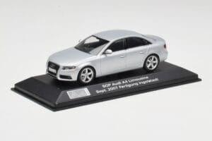 Audi A4 B8 3.2 Quattro Ice Plata Minichamps 1:43 5010704113 Metal - imagen 2 de 4