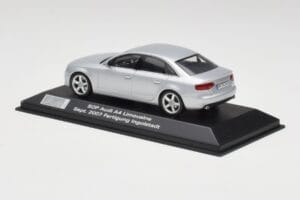 Audi A4 B8 3.2 Quattro Ice Plata Minichamps 1:43 5010704113 Metal - imagen 3 de 4