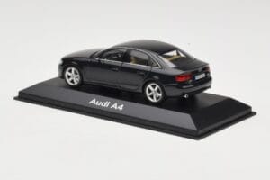 Audi A4 B8 3.2 Quattro Phantom Black Minichamps 1:43 5010704133 Metal - imagen 3 de 4