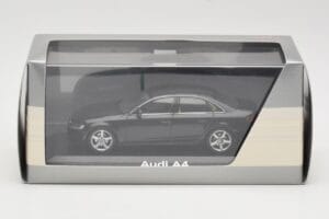 Audi A4 B8 3.2 Quattro Phantom Black Minichamps 1:43 5010704133 Metal - imagen 4 de 4