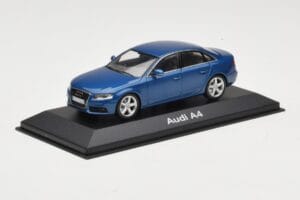 Audi A4 B8 3.2 Quattro Aruba Blue Minichamps 1:43 5010704123 Metal - imagen 2 de 4