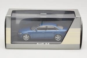 Audi A4 B8 3.2 Quattro Aruba Blue Minichamps 1:43 5010704123 Metal - imagen 4 de 4