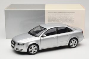 Audi A4 B8 3.2 Quattro Plata Minichamps 1:18 5010404115 Metal - imagen 8 de 8