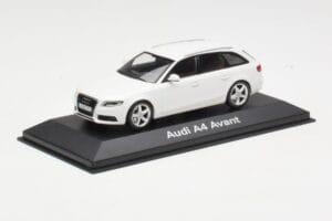 Audi A4 B8 Avant Ibis White Minichamps 1:43 5010804213 Metal - imagen 2 de 4