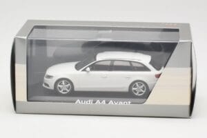 Audi A4 B8 Avant Ibis White Minichamps 1:43 5010804213 Metal - imagen 4 de 4