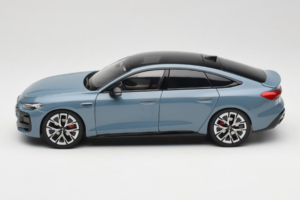 Audi A5L Sportback Azul Grisáceo OEM 1:18 ZAM60004B Metal - imagen 4 de 8