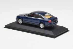 Audi A6 C5 Azul Oscuro Minichamps 1:43 132093 Metal - imagen 3 de 4