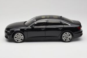 Audi A6L C8 Negro Paudi Model 1:18 42499 Metal - imagen 4 de 8