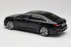Audi A6L C8 Negro Paudi Model 1:18 42499 Metal - imagen 7 de 8