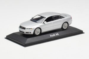 Audi A8 D3 Plata Minichamps 1:43 20000001386001 Metal - imagen 2 de 4