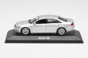 Audi A8 D3 Plata Minichamps 1:43 20000001386001 Metal