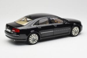 Audi A8 D3 W12 Negro Kyosho 1:18 09212BK Metal - imagen 3 de 8