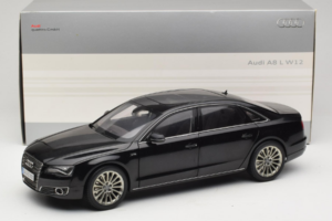 Audi A8L D3 W12 Phantom Black Kyosho 1:18 5011008125 Metal - imagen 8 de 8