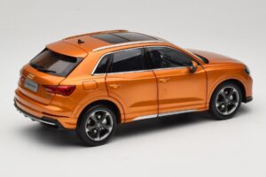 Audi Q3 F3 Orange Metallic Paudi Model 1:18 05962Q32019 Metal - imagen 3 de 8