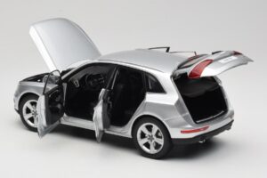 Audi Q5 8R Ice Silver Kyosho 1:18 09242IS Metal - imagen 5 de 8