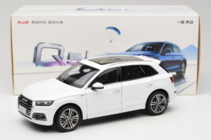 Audi Q5L FY Blanco Paudi Model 1:18 30694 Metal - imagen 8 de 8