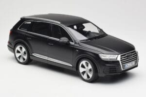 Audi Q7 4M Negro Mate Minichamps 1:18 110014001 Metal - imagen 6 de 8
