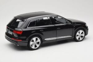 Audi Q7 4M Orca Black Minichamps 1:18 5011407625 Metal - imagen 3 de 8