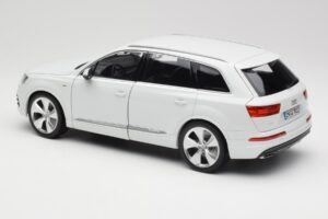 Audi Q7 4M Blanco Minichamps 1:18 110014000 Metal - imagen 7 de 8