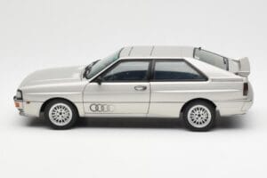 Audi Quattro LWB Plata AUTOart 1:18 70303 Metal - imagen 4 de 8