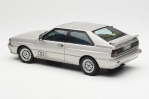 Audi Quattro LWB Plata AUTOart 1:18 70303 Metal - imagen 7 de 8