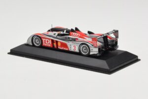Audi R10 TDI LMP1 #3 L. Luhr / A. Premat / M. Rockenfeller 24 Hours of Le Mans 2008 Minichamps 1:43 400089903 Metal - imagen 3 de 4