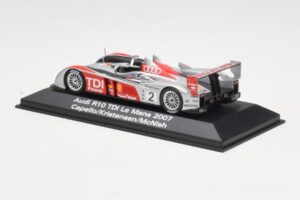 Audi R10 TDI LMP1 #2 R. Capello / T. Kristensen / A. McNish 24 Hours of Le Mans 2007 Minichamps 1:43 5020700223 Metal - imagen 3 de 4