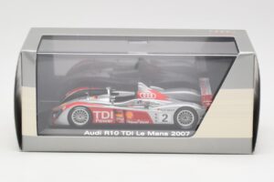 Audi R10 TDI LMP1 #2 R. Capello / T. Kristensen / A. McNish 24 Hours of Le Mans 2007 Minichamps 1:43 5020700223 Metal - imagen 4 de 4
