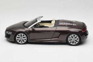 Audi R8 5.2 Spyder Teak Brown Kyosho 1:18 5010918525 Metal - imagen 4 de 8