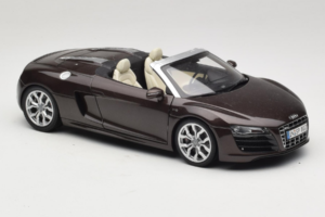 Audi R8 5.2 Spyder Teak Brown Kyosho 1:18 5010918525 Metal - imagen 6 de 8