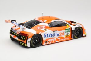 Audi R8 LMS #24 kfzteile24 L. Vanthoor / C. Stoll ADAC GT Masters 2016 Minichamps 1:18 155161124 Metal - imagen 2 de 6