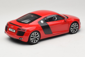 Audi R8 Rojo Kyosho 1:18 09213R Metal - imagen 3 de 8